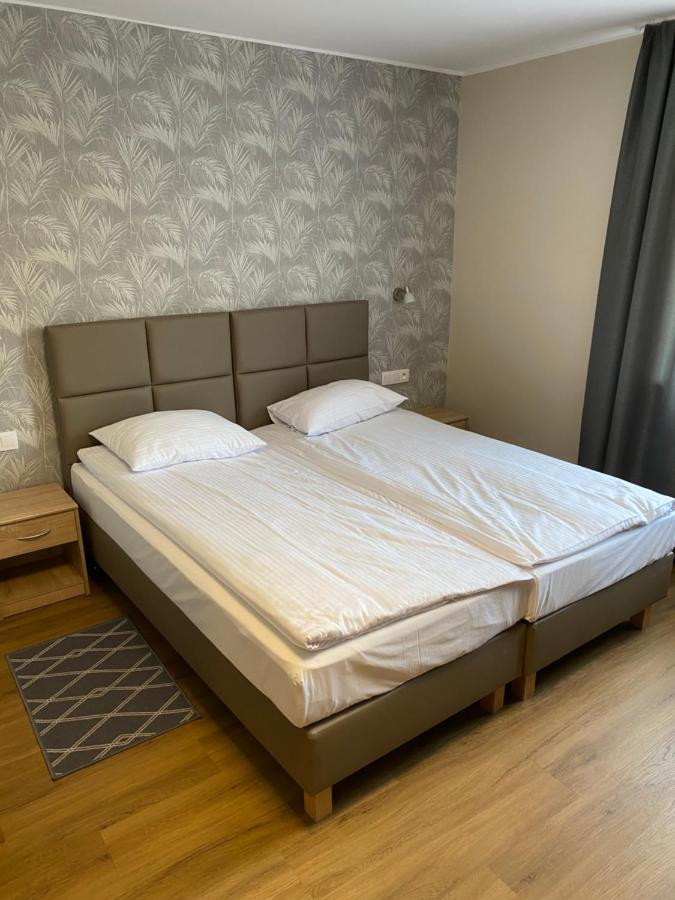 Bed and Breakfast Gracja Varsovia Exterior foto