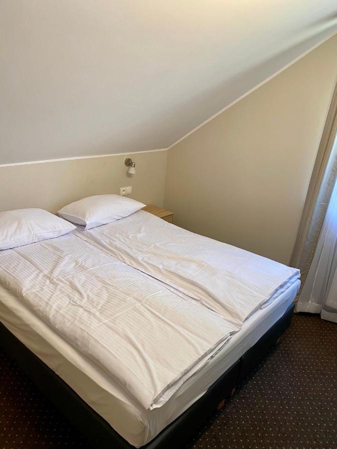 Bed and Breakfast Gracja Varsovia Exterior foto